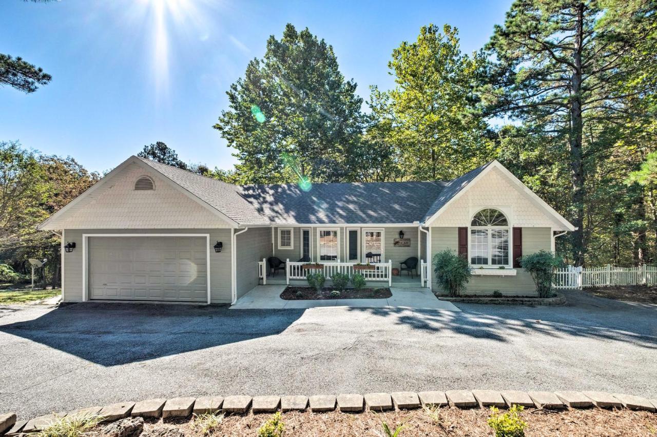 Beautiful Ozark Oasis With Deck Walk To Beaver Lake Rogers Ngoại thất bức ảnh